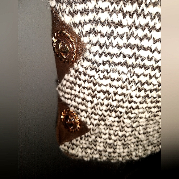 ST JOHN COLLECTION 10 BROWN TWEED BOUCLE SOFT LAMBS LEATHER LOGO BUTTONS JACKET - Picture 5 of 9